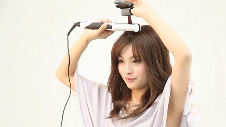 Những Kiểu Tóc đẹp Cho Cô Nàng Mái Tóc Dày Nhất định Phải Biết Hè 2021 •  Adayne.vn