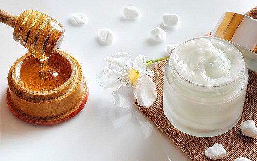Mật ong có phải là bí quyết để làm sạch da nếu bạn bị chàm?